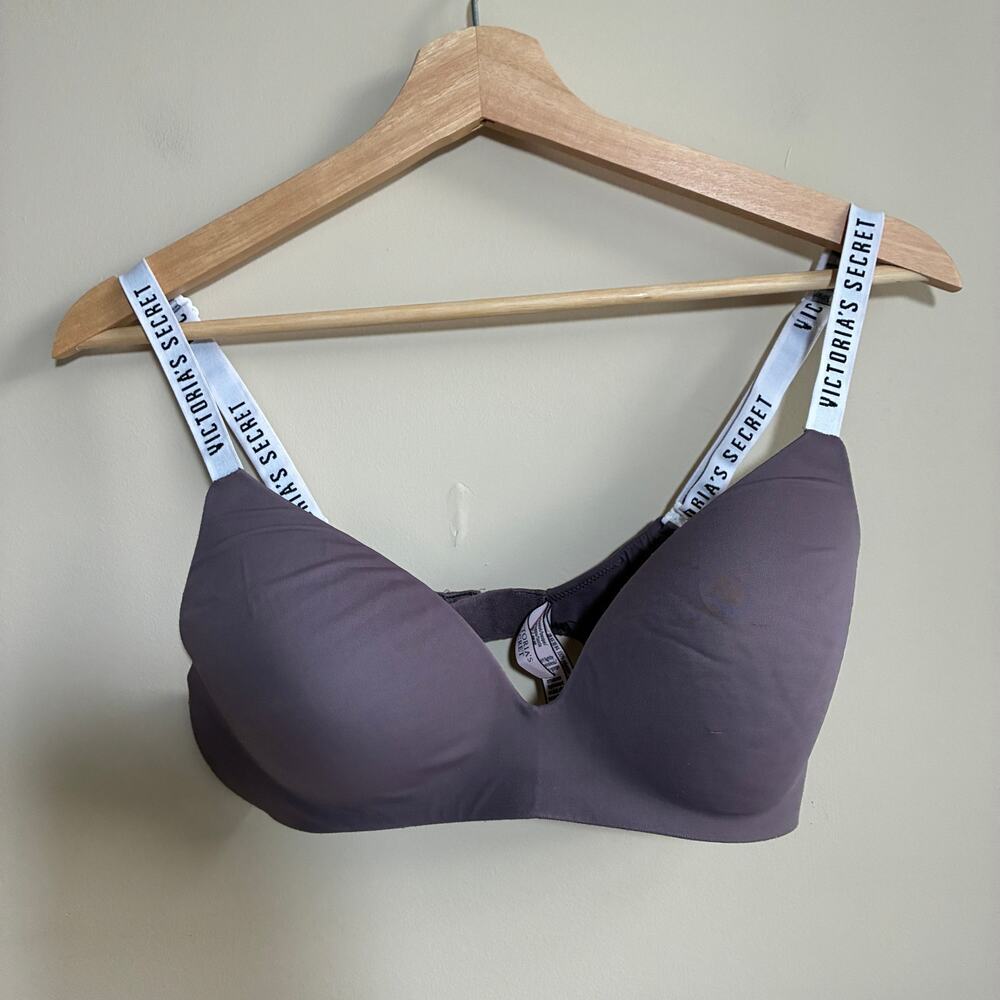Victoria's Secret purple t-shirt lightly lined wireless bra women's size 34C